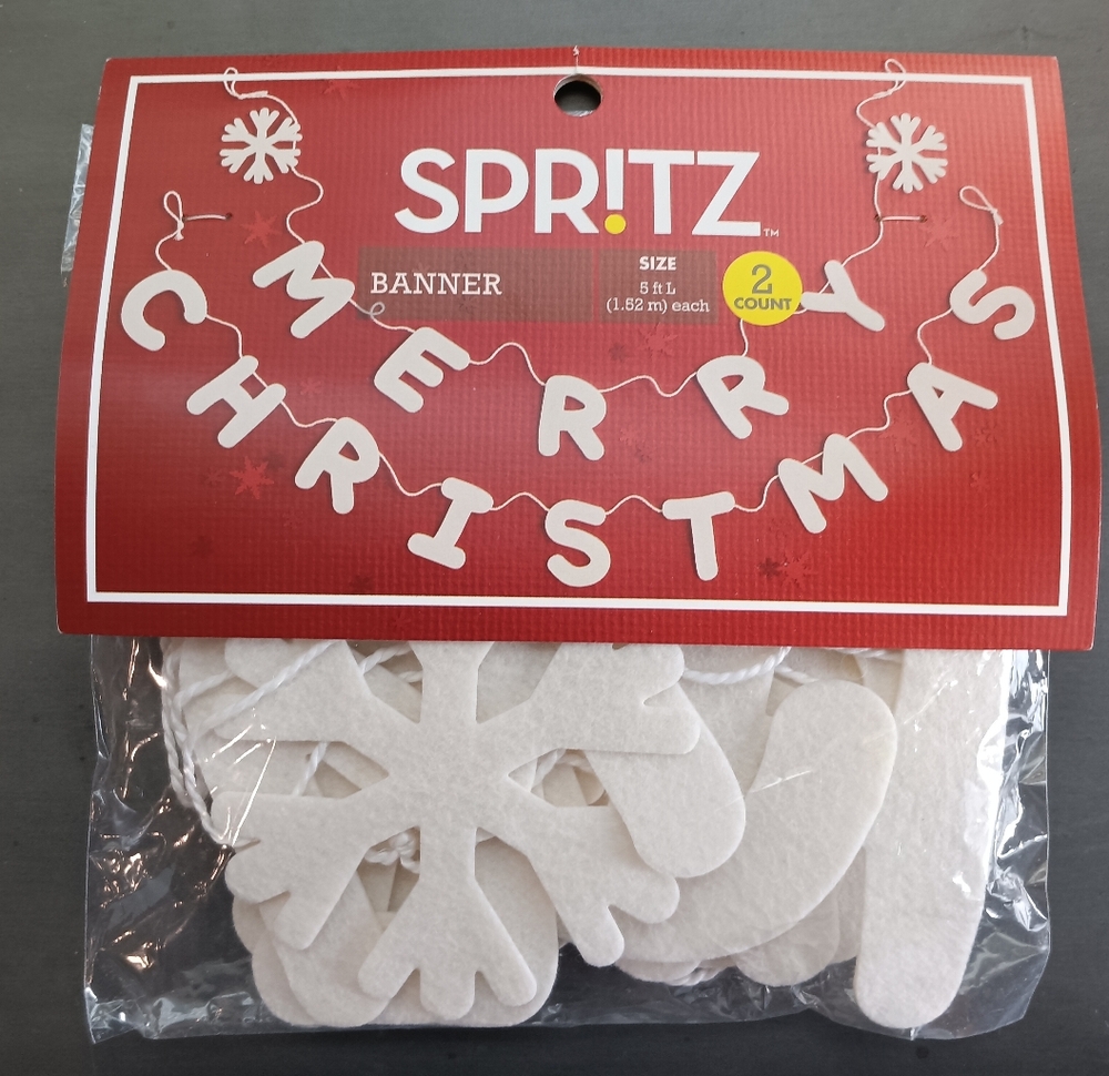 Spritz Xmas Banner Garland - red/green/white